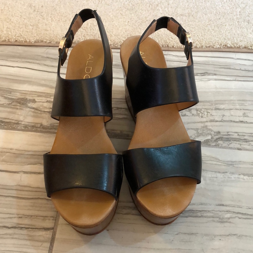 Black platform sandals